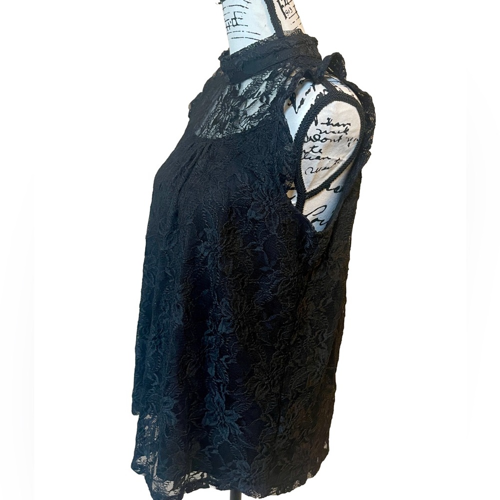 Shannon Ford New York Black Lace Sleeveless Blouse – Size L - Picture 3 of 11